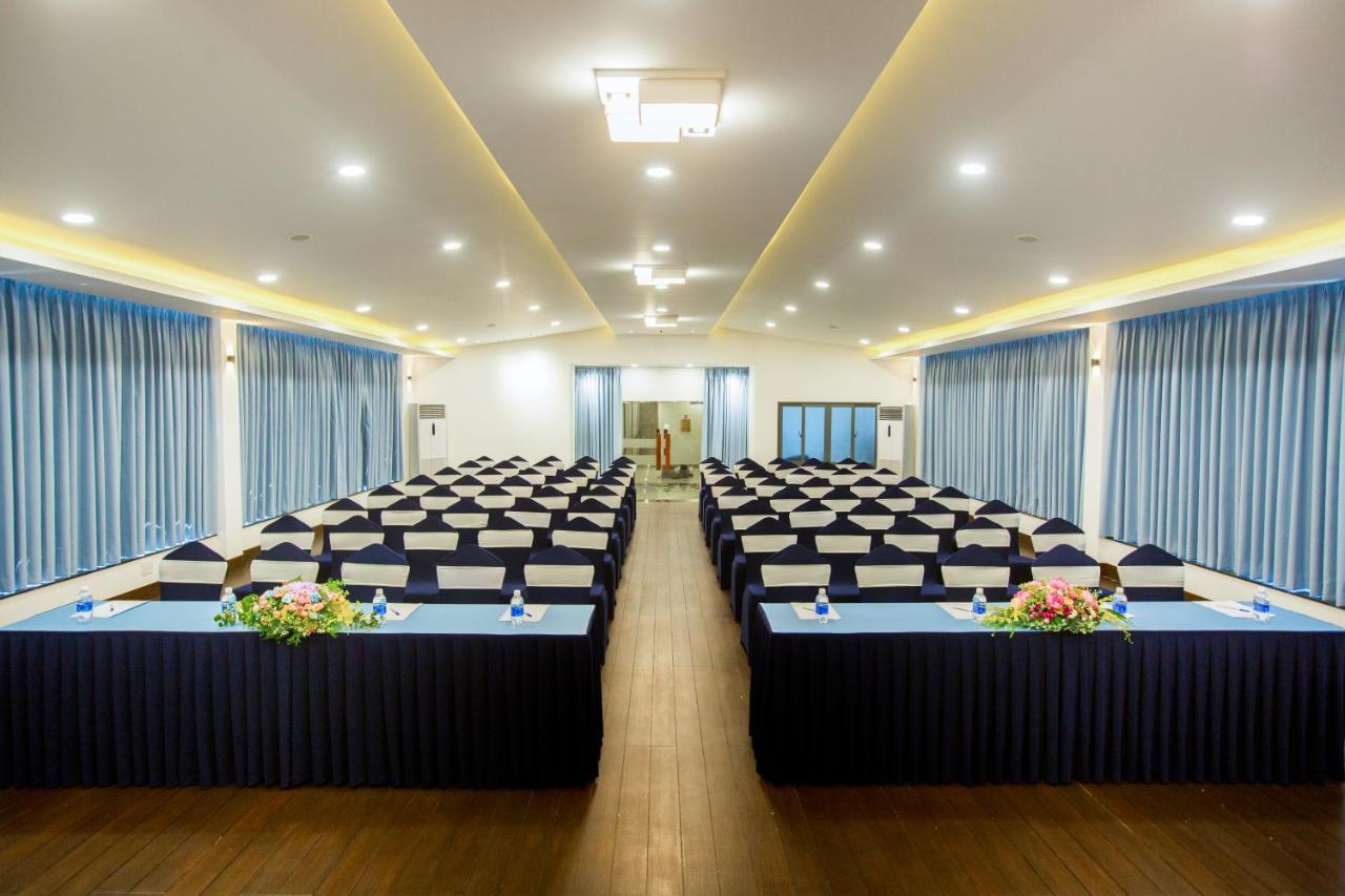 Mermaid Seaside Hotel Vung Tau Buitenkant foto